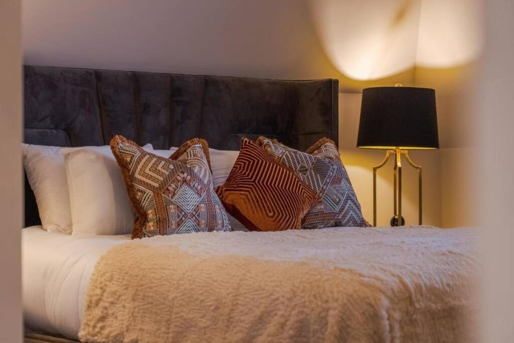 Ferienwohnung Luxury Penthouse - Castle Views - 2 Bed & Parking Windsor Exterior foto